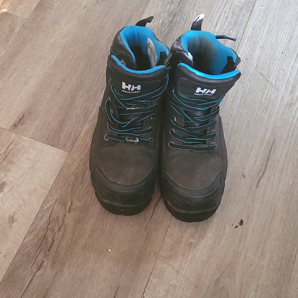 Hello Hanson steel toed boots
